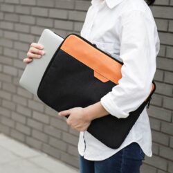 Alternative view of 簡約真皮13吋電腦包