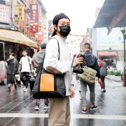 Alternative view of 漫步托特肩背包