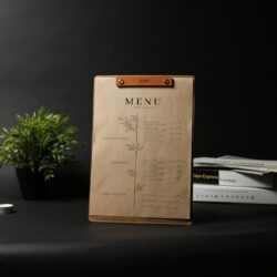 真皮菜單板夾｜可客製化雷雕