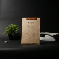 Alternative view of 真皮菜單板夾｜可客製化雷雕