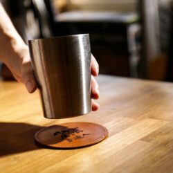 牛皮防水杯墊｜可客製LOGO 的另一種觀點