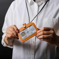 Alternative view of 橫式雙層票卡匣｜證件套