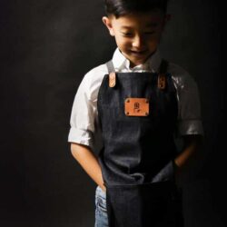 兒童工作圍裙｜含雷雕費用 的另一種觀點