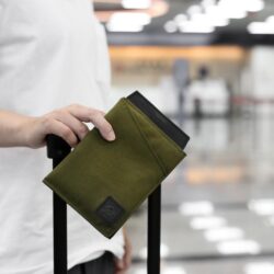 磁吸輕巧護照夾 | 工裝風護照套 的另一種觀點